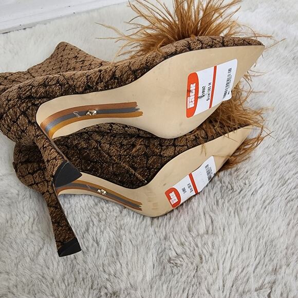 NEW Sam Edelman Brown Ency Feather Point Toe Heeled Ankle Bootie - Picture 12 of 13
